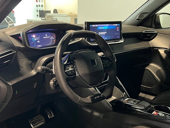 Peugeot 2008 8 of 20