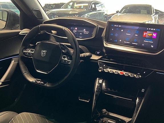 Peugeot 2008 17 of 20