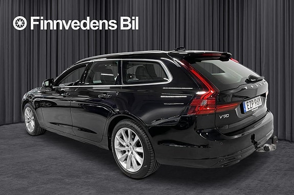 Volvo V90 2 of 5