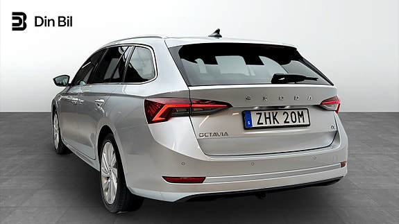 Skoda Octavia 3 of 5