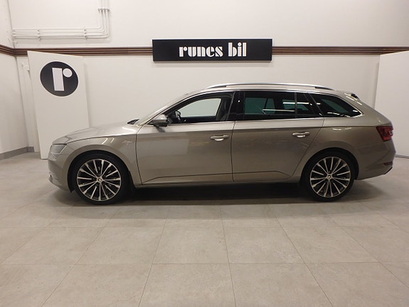 Skoda Superb 2 of 5
