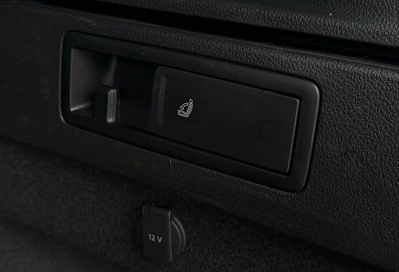 Volkswagen Passat 14 of 30