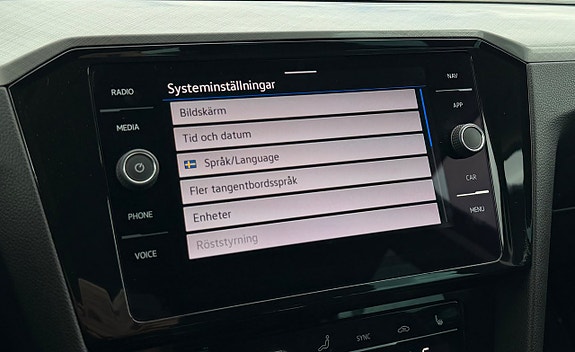 Volkswagen Passat 29 of 30