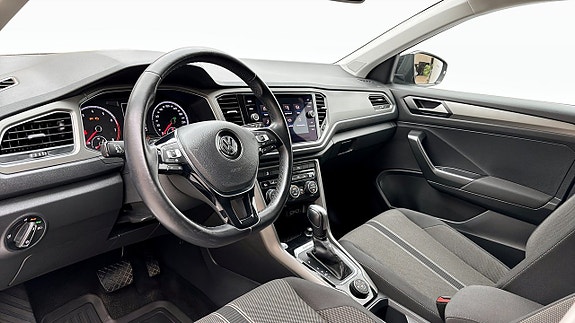 Volkswagen T-Roc 7 of 15