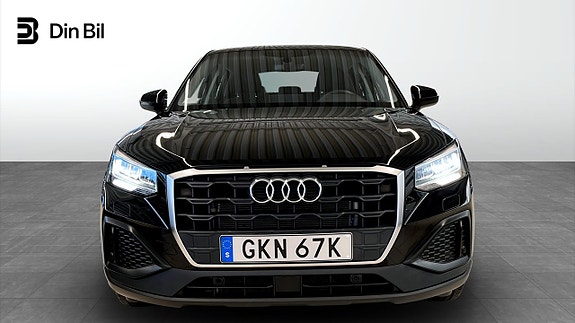 Audi Q2 4 of 5