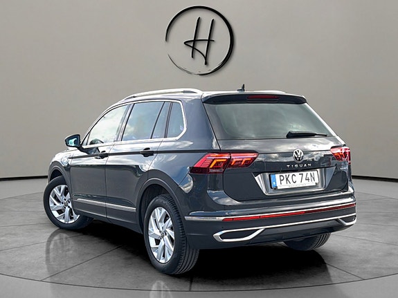 Volkswagen Tiguan 8 of 30