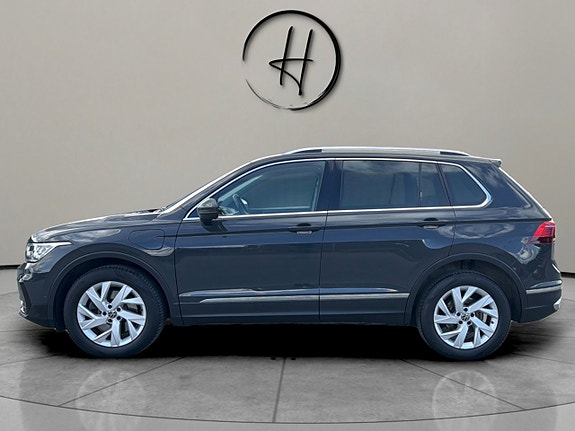 Volkswagen Tiguan 6 of 30