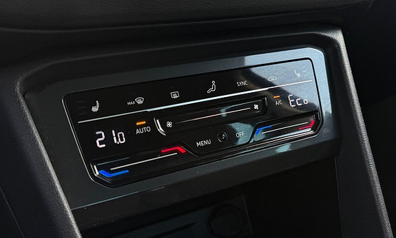 Volkswagen Tiguan 16 of 30