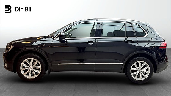 Volkswagen Tiguan 2 of 5