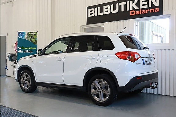 Suzuki Vitara 3 of 15