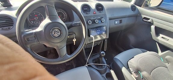 Volkswagen Caddy 4 of 5