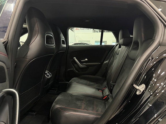 Mercedes-Benz CLA200 12 of 24