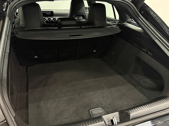 Mercedes-Benz CLA200 23 of 24