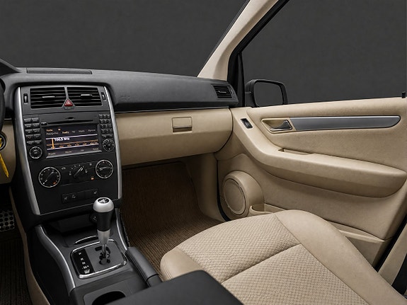 Mercedes-Benz B200 13 of 16