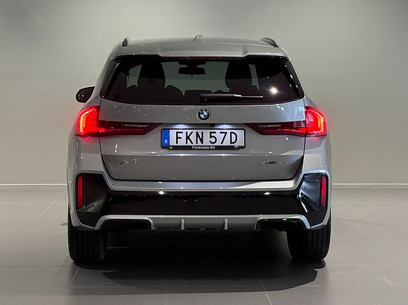 BMW X1 4 of 5