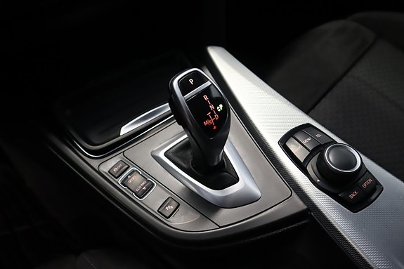 BMW 320d 14 of 20