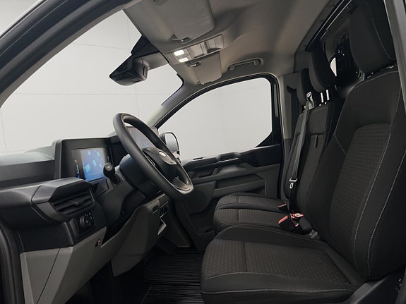 Ford Transit Custom 17 of 30