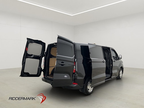Ford Transit Custom 12 of 30
