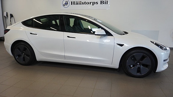 Tesla Model 3 2 of 23