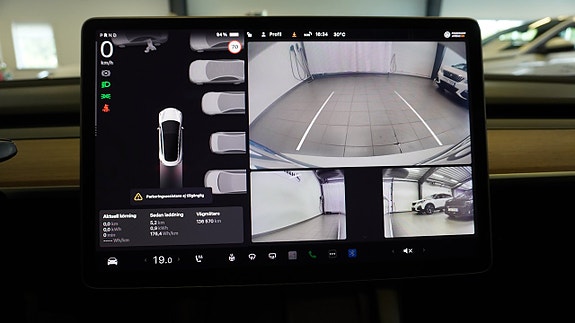 Tesla Model 3 15 of 23