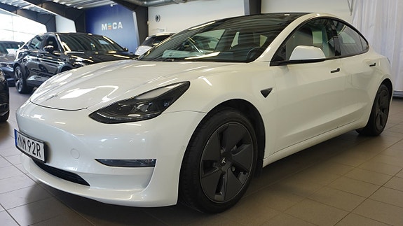 Tesla Model 3 6 of 23