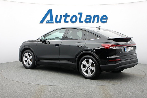 Audi Q4 e-tron 7 of 30