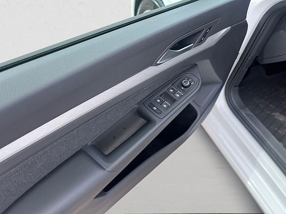 Volkswagen Golf I 8 of 16