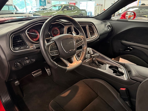 Dodge Challenger 9 of 10