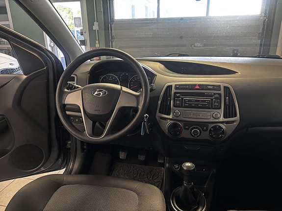 Hyundai i20 4 of 5