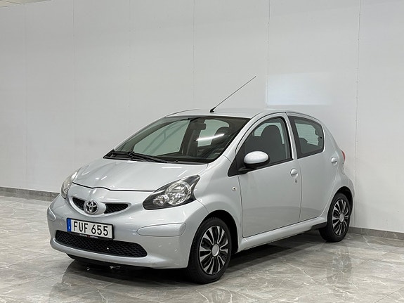 Toyota Aygo 4 of 5