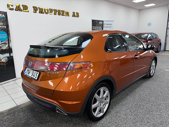 Honda Civic 4 of 5