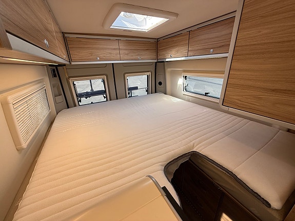 Hymer Yellowstone 5 of 10