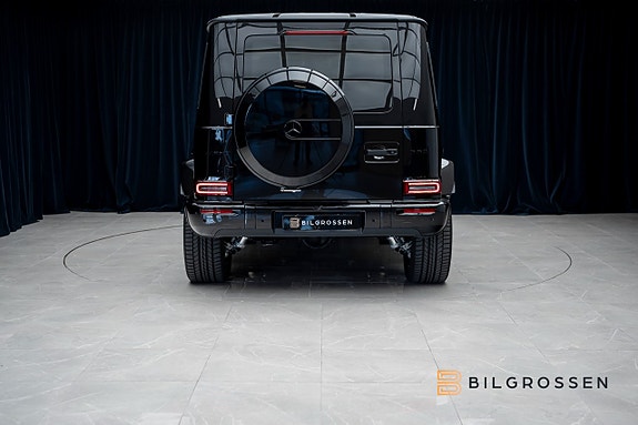 Mercedes-Benz G63 4 of 5