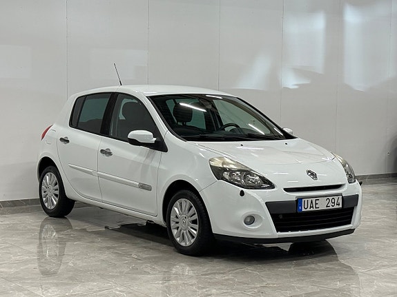 Renault Clio 2 of 5