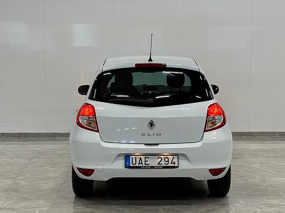 Renault Clio 6 of 18