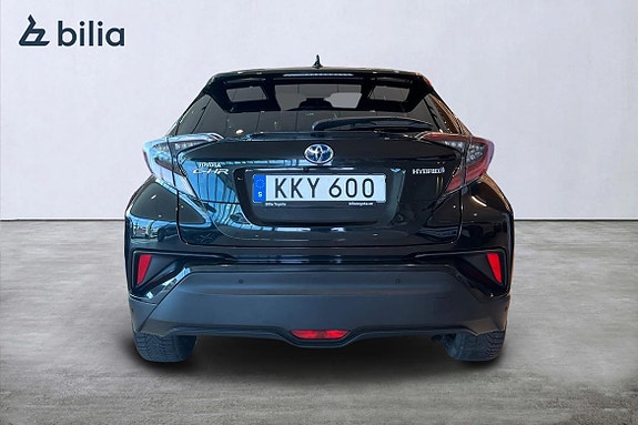 Toyota C-HR 5 of 5