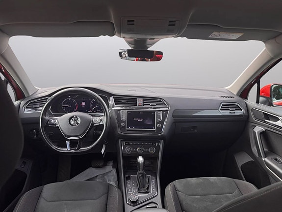Volkswagen Tiguan 10 of 13