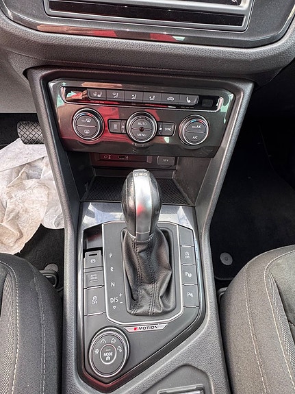 Volkswagen Tiguan 11 of 13