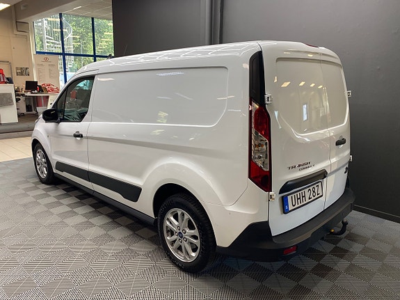 Ford Transit Connect 3 of 9