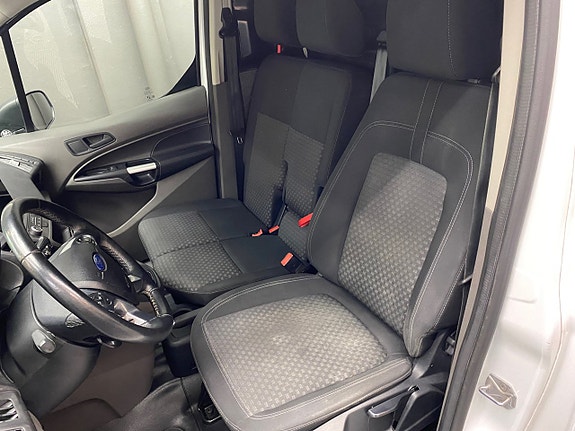 Ford Transit Connect 6 of 9