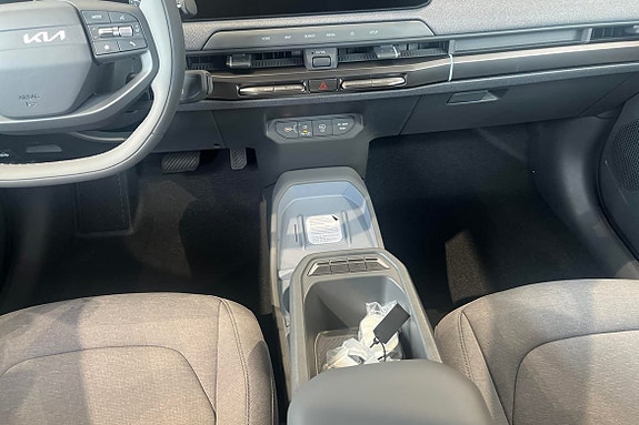 Kia EV3 13 of 16