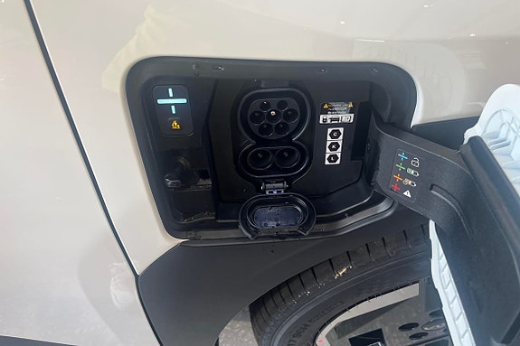 Kia EV3 15 of 16