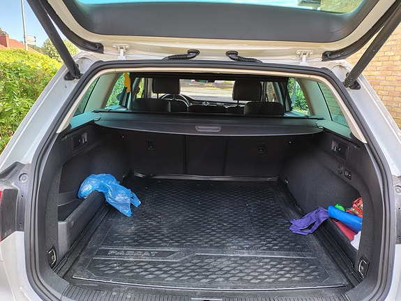 Volkswagen Passat Alltrack 5 of 5