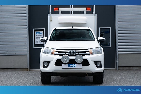 Toyota HiLux 4 of 5