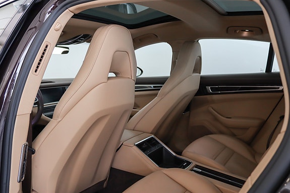 Porsche Panamera 4S 14 of 19