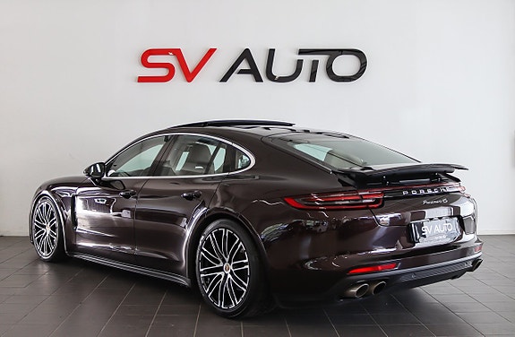 Porsche Panamera 4S 4 of 5