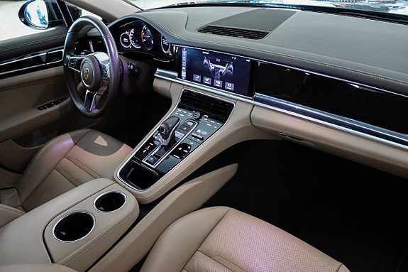 Porsche Panamera 4S 13 of 19