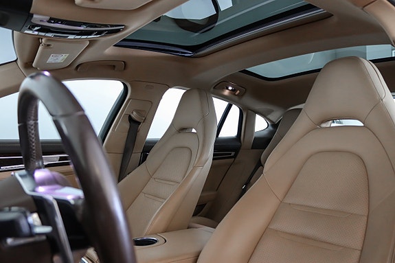 Porsche Panamera 4S 8 of 19