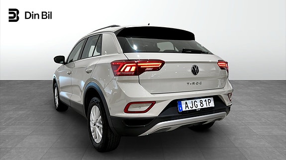 Volkswagen T-Roc 3 of 19