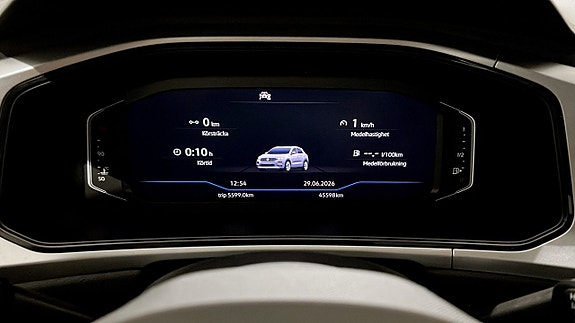 Volkswagen T-Roc 16 of 19